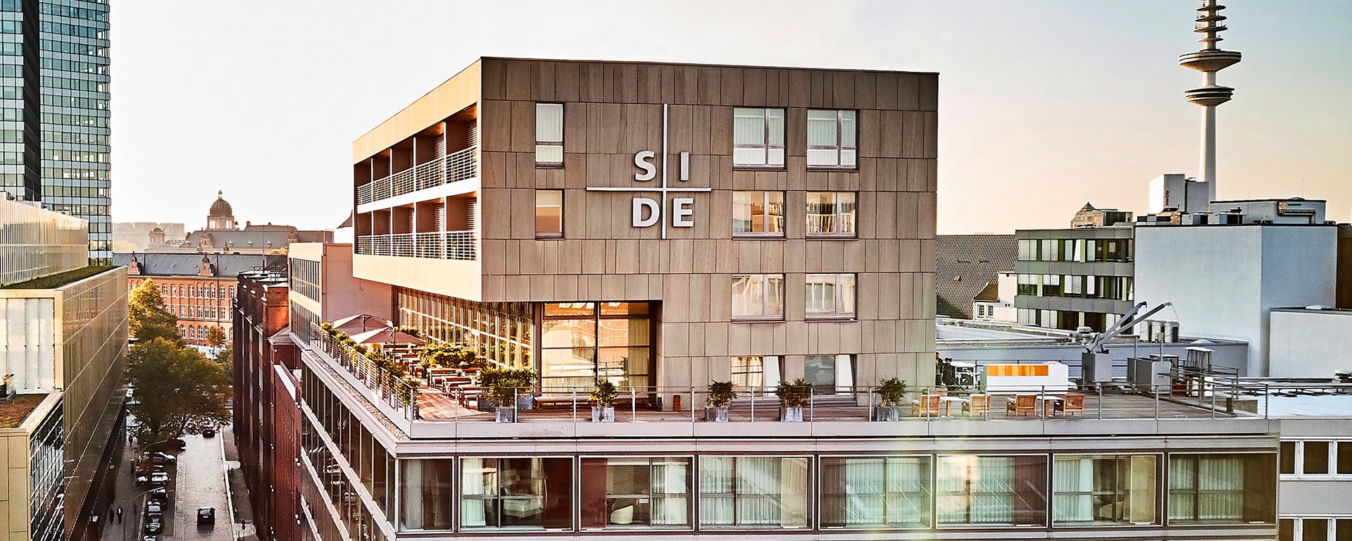 Blick durchs Schlüsselloch: SIDE Hamburg