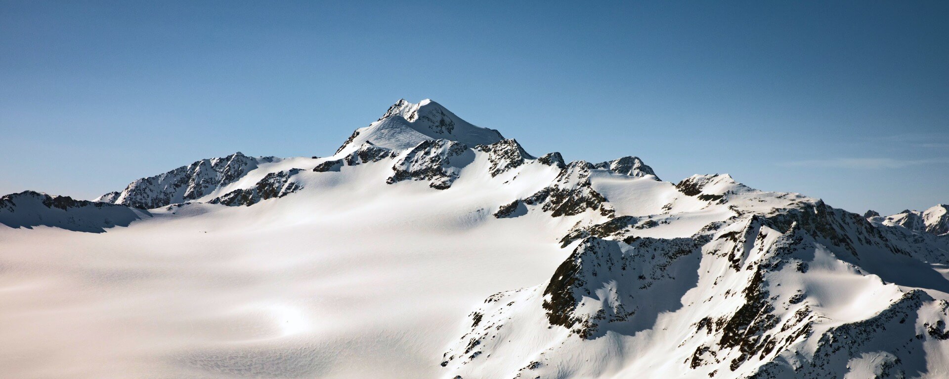 Aufblühen beim Sonnenski in Tirol